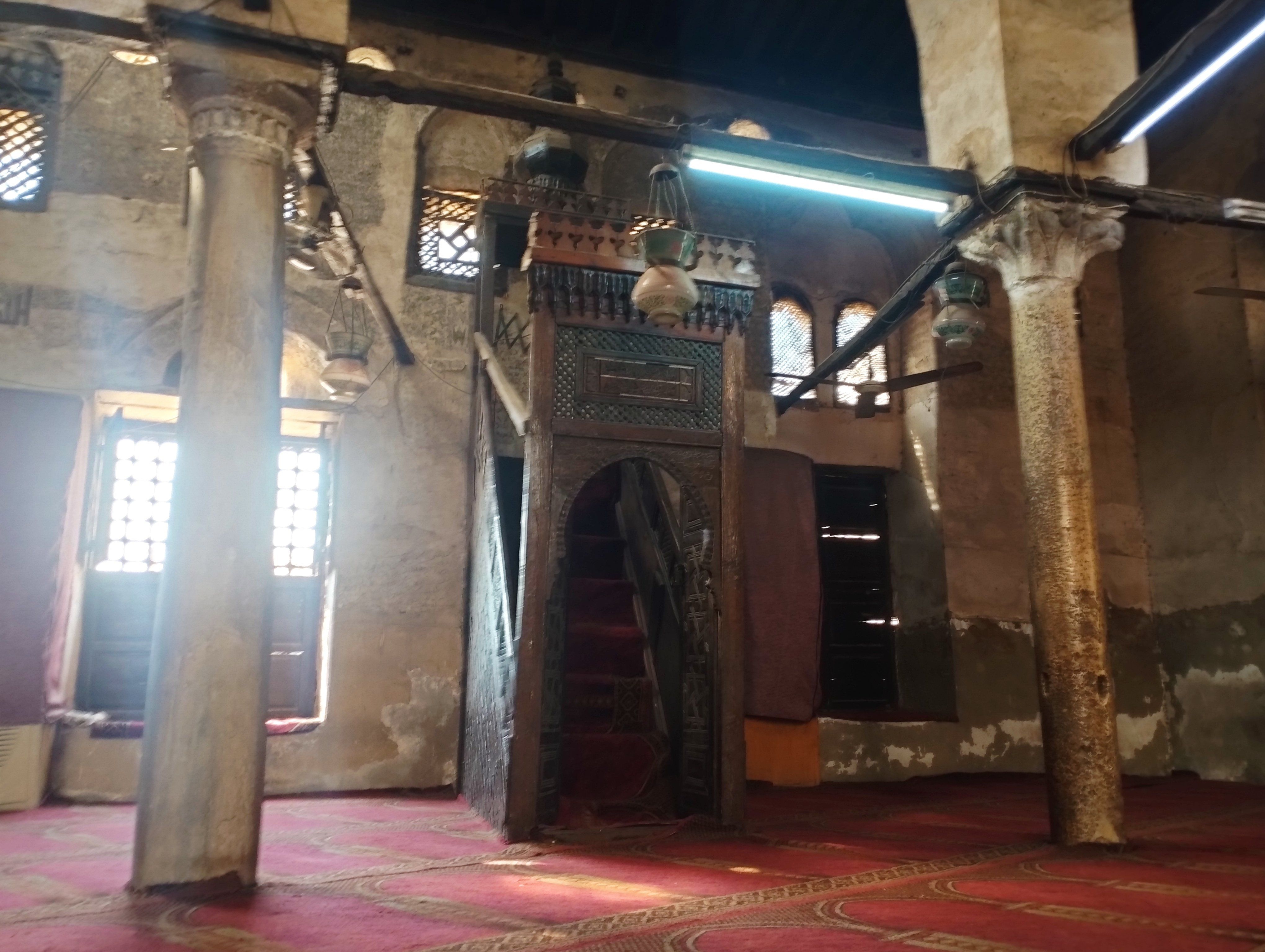 اعمدة مسجد العمراوى اعمدة مسجد العمراوى