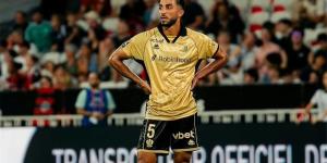 محمد عبد المنعم يتلقى إشادة خاصة بعد فوز نيس على بريست في الدوري الفرنسي