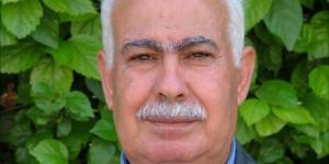 عناق المأزومين