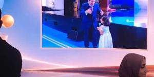 السيسي يلبي أمنية شاب من ذوي الهمم والطفلة تالية خلال ختام منتدى مصر 2026