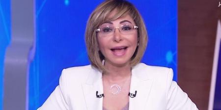 لميس الحديدي لـ نائب رئيس "القومي للاتصالات": الشبكة وحشة والنت بيقطع وأنت معايا على الهواء