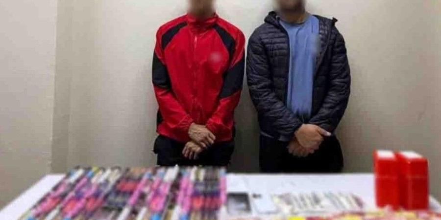 ضبط شخصين يديران صفحة لبيع الألعاب النارية في قنا