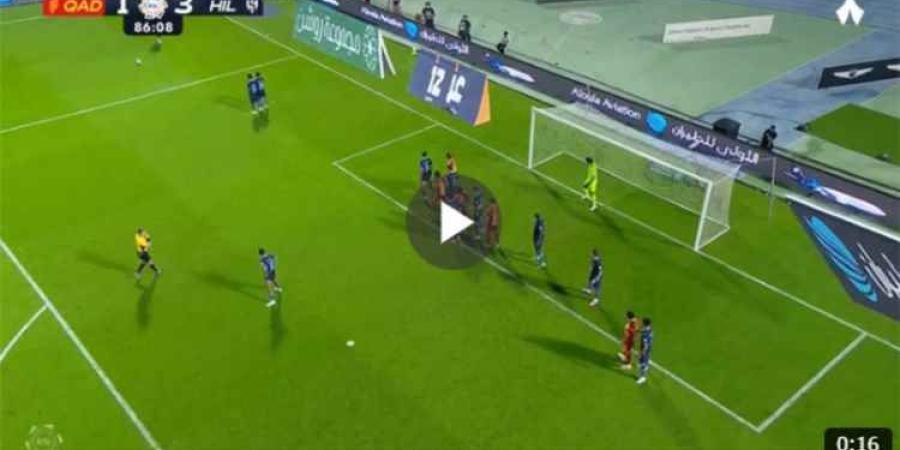 نتيجة مباراة الهلال ضد القادسية في الدوري السعودي.. نيفيز وسافيتش يقودان الهلال لفوز مثير