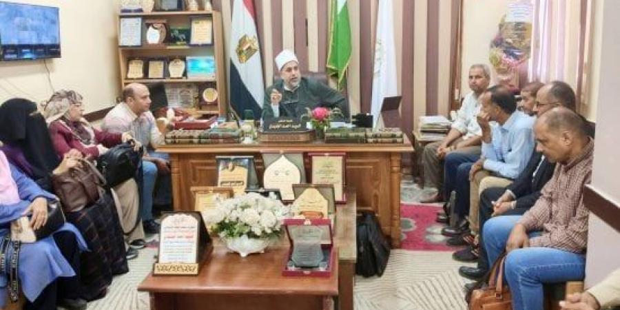 أزهر الشرقية يجتمع بموجهي العموم لضبط أعمال الامتحانات ومتابعة العملية التعليمية :اليوم السابع