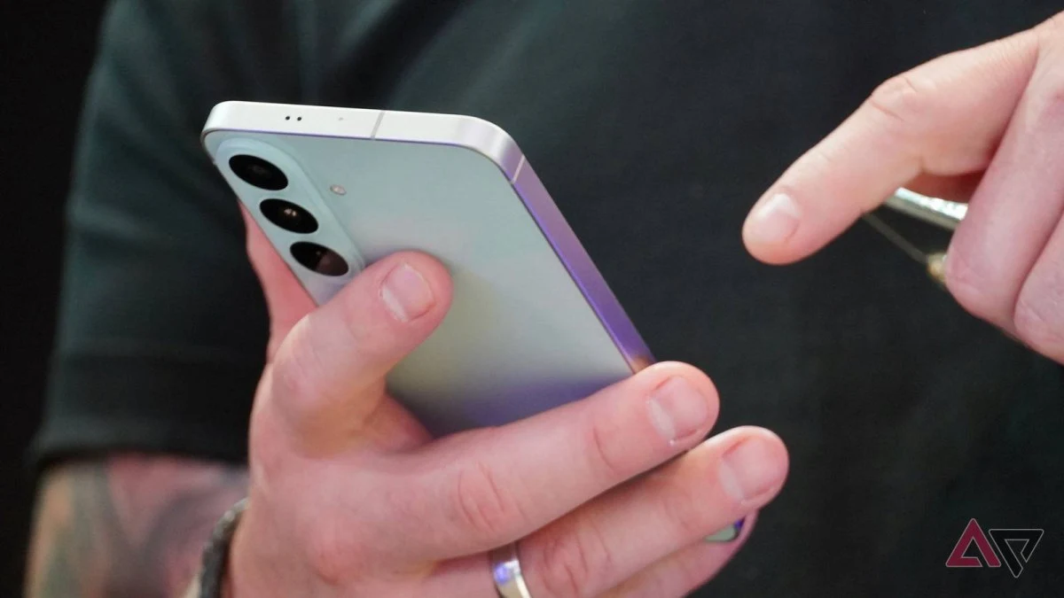 عرض جديد من Mint Mobile: هاتف Galaxy S26 FE بسعر 480 دولارًا