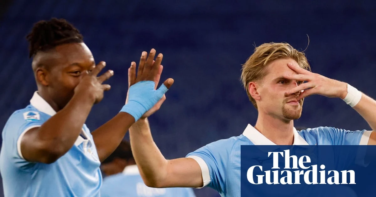 لايو يتصدر الدوري بعد فوزه على بارما 2‑1