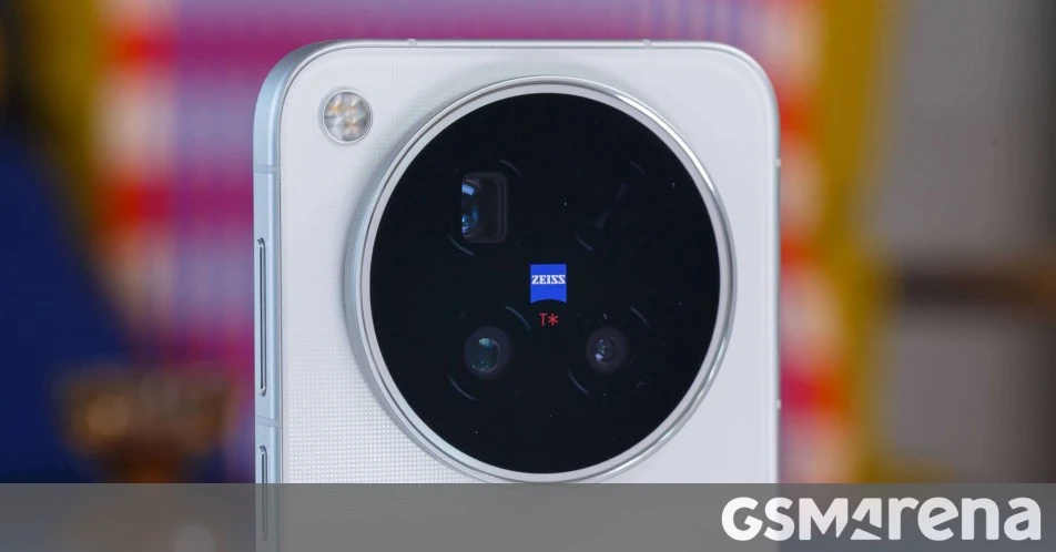 هاتف vivo X500 Pro يصل للمراجعة بشاشة صغيرة وبطارية ضخمة