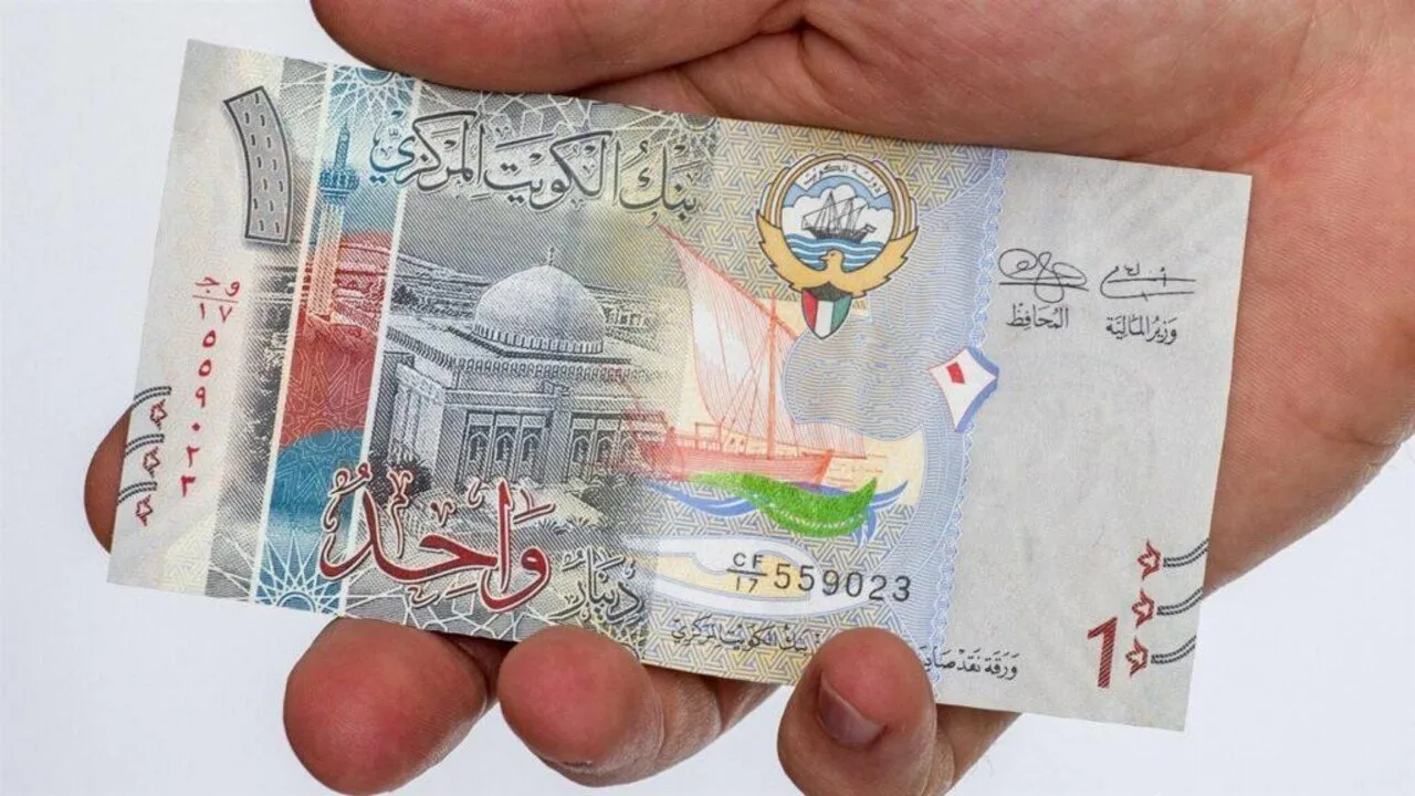 سعر الدينار الكويتي